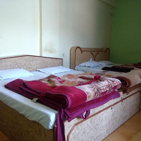 Hotel Shivlok Rishīkesh Екстериор снимка