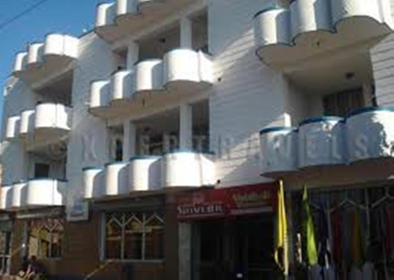 Hotel Shivlok Rishīkesh Екстериор снимка