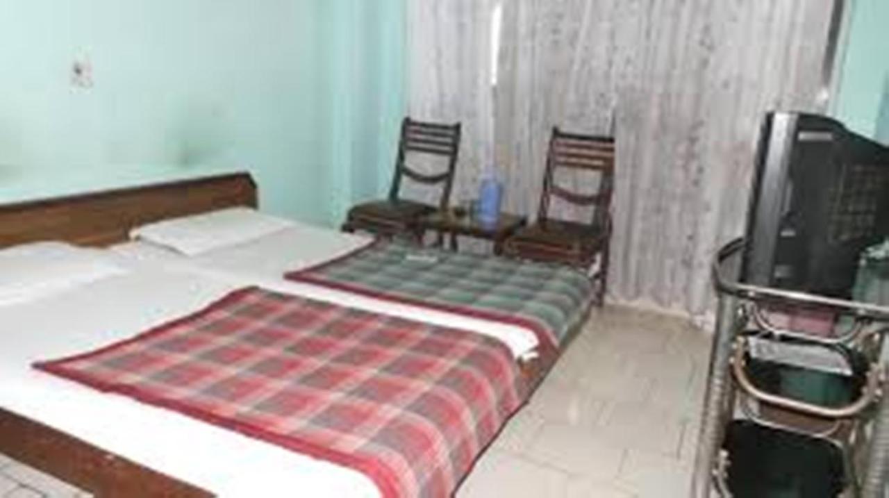 Hotel Shivlok Rishīkesh Екстериор снимка