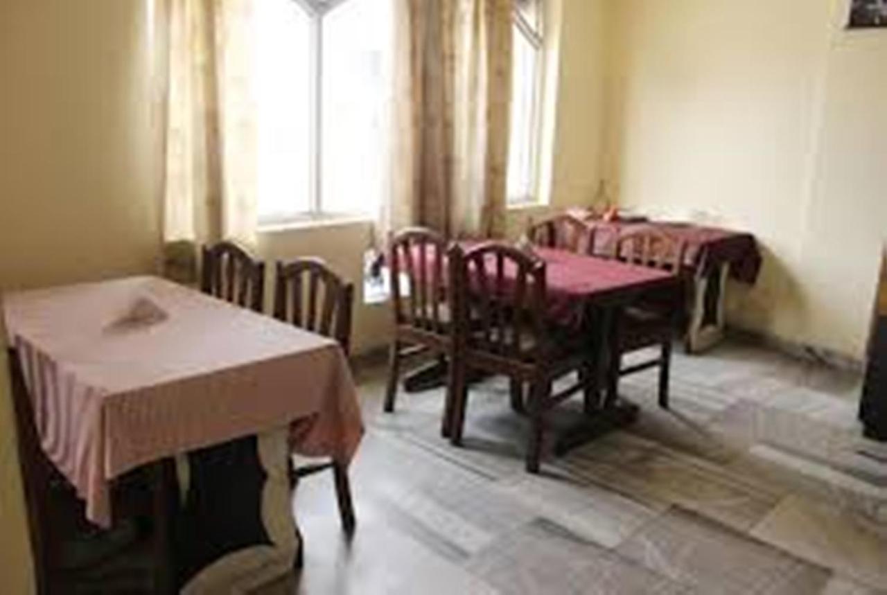 Hotel Shivlok Rishīkesh Екстериор снимка