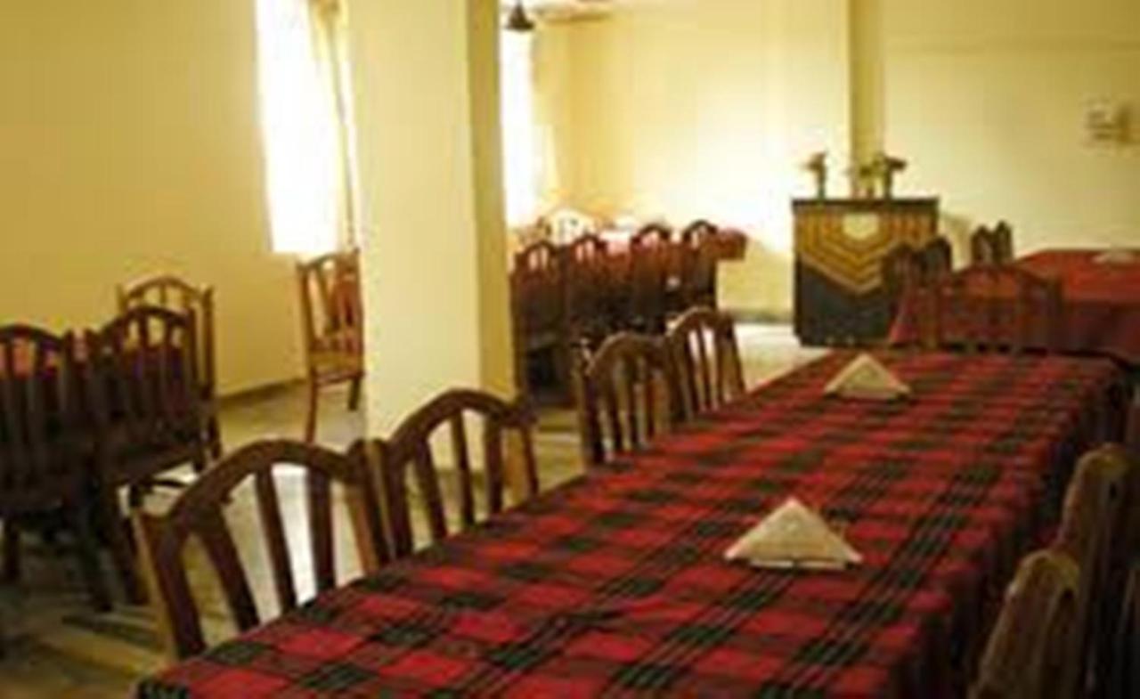 Hotel Shivlok Rishīkesh Екстериор снимка