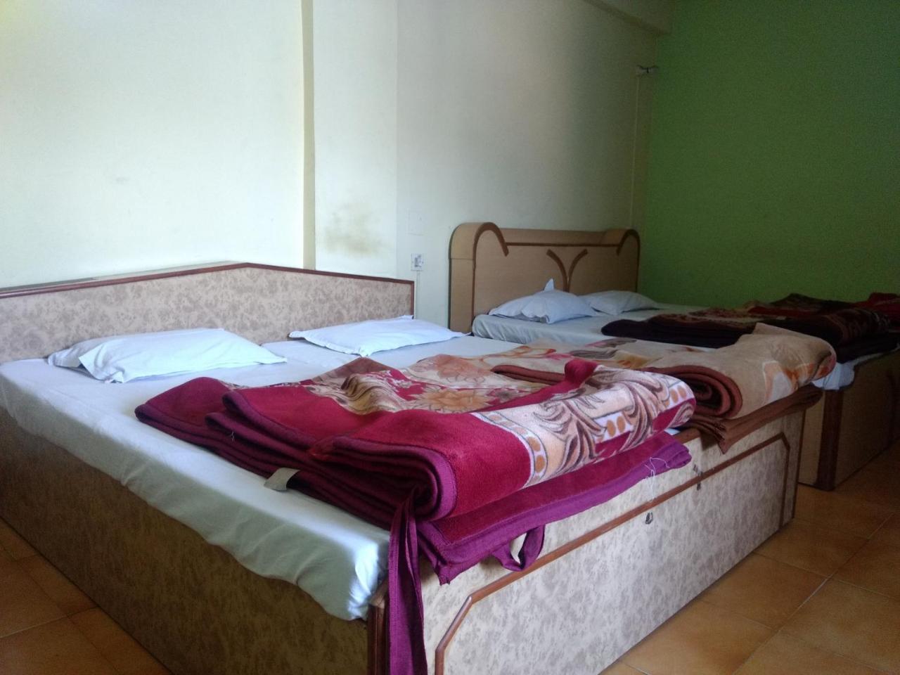 Hotel Shivlok Rishīkesh Екстериор снимка